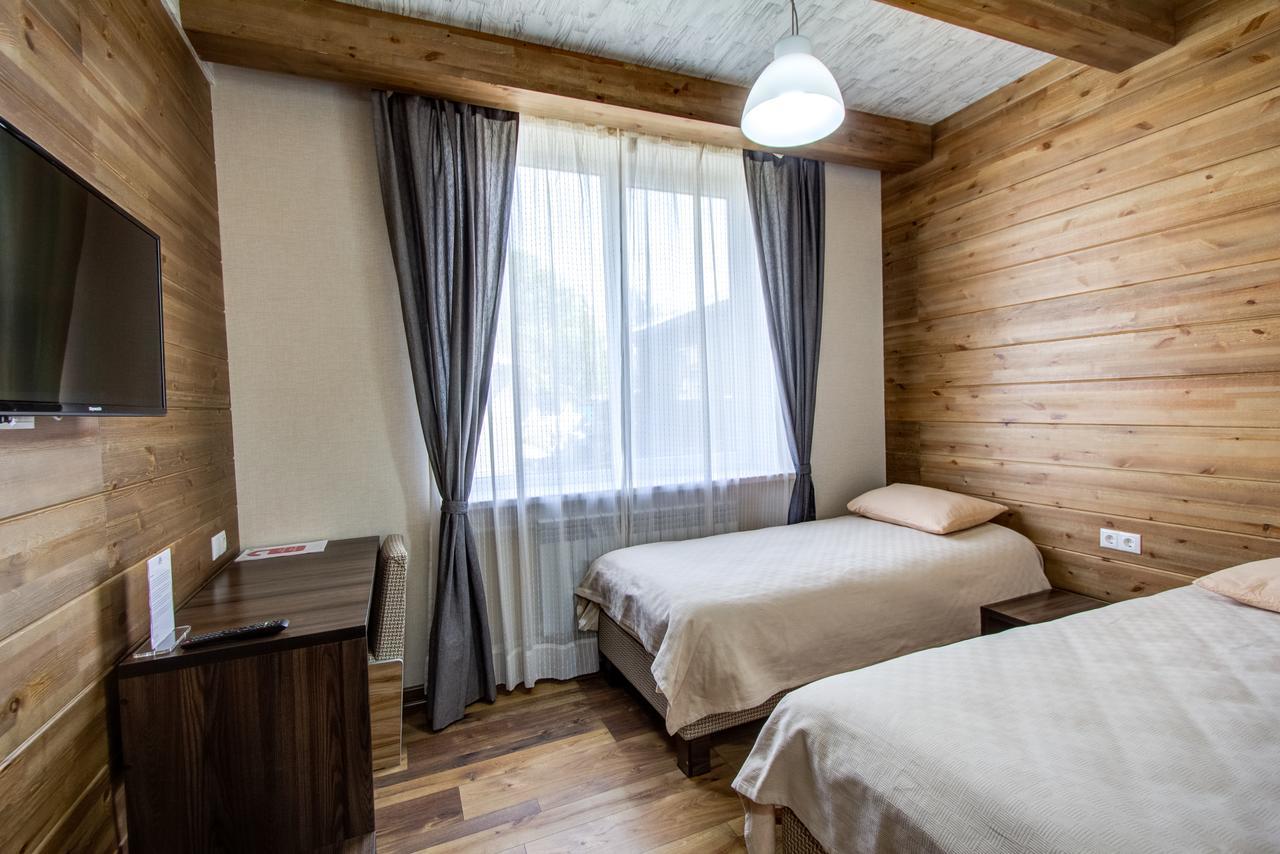 Hillside Karakol B&B Ngoại thất bức ảnh